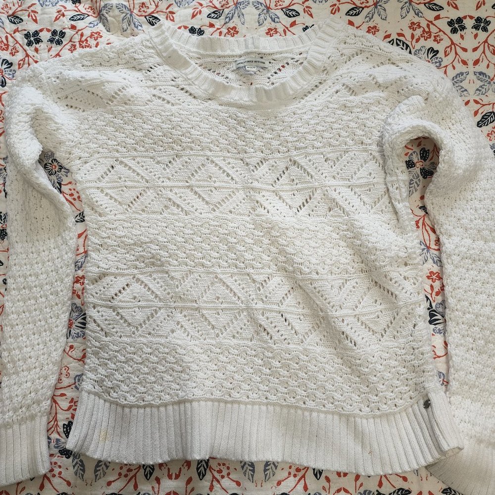 American Eagle Sweater